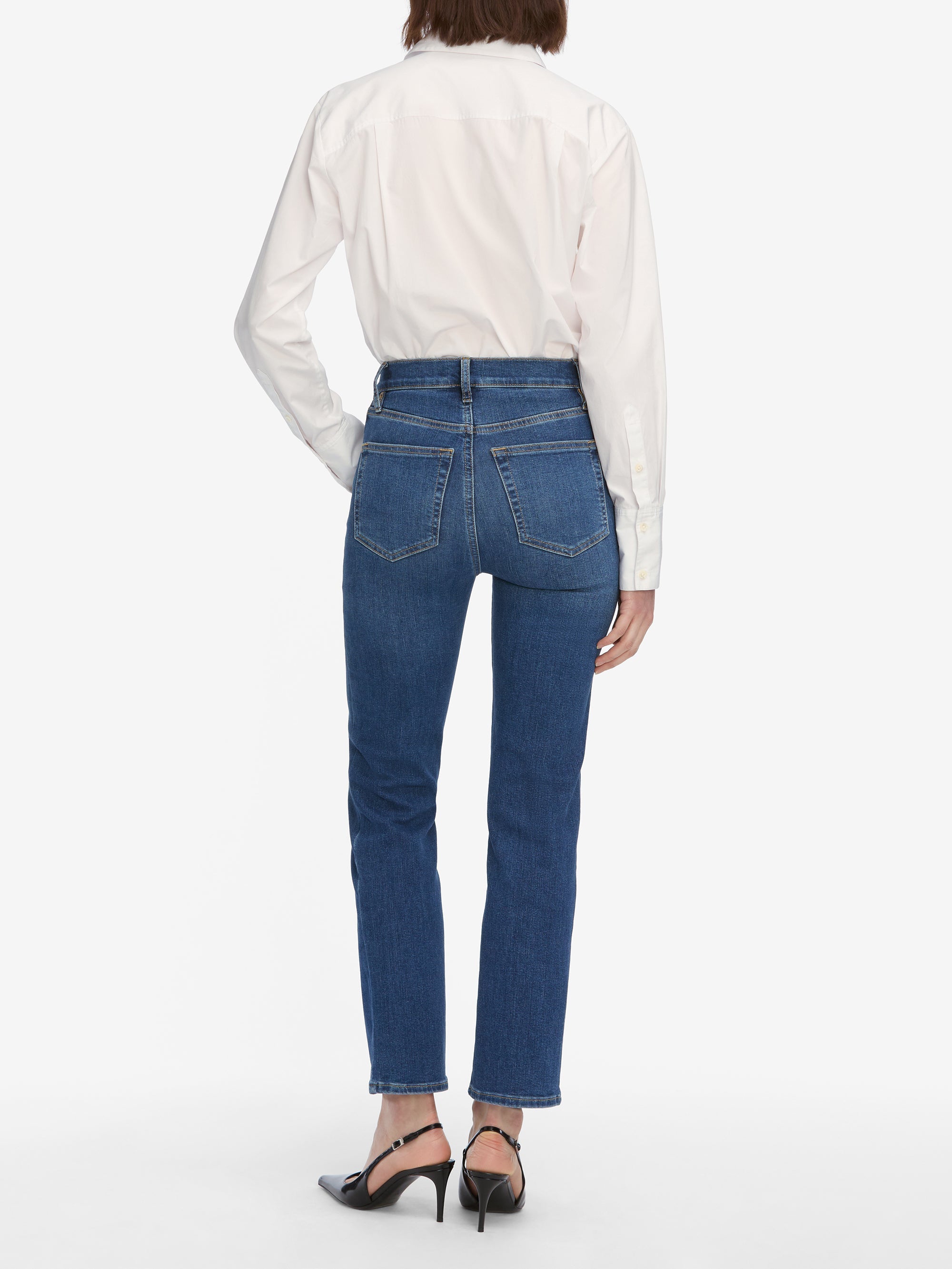 Le Sleek Straight -- Femma